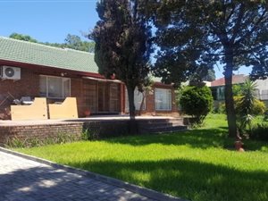 3 Bed House in Tulisa Park