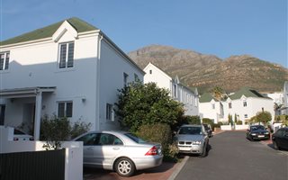 4 Bedroom House in Scott Estate