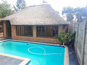 3 Bed House in Moffat View