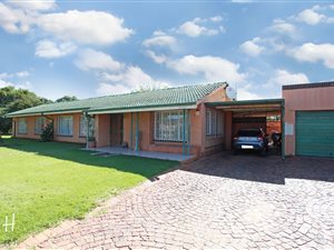 4 Bed House in Casseldale