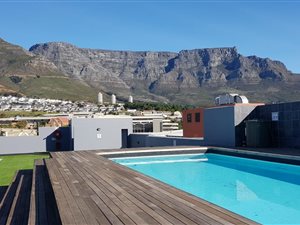 1 Bed Apartment in Zonnebloem