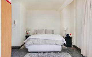 Studio apartment in Cape Town City Bowl