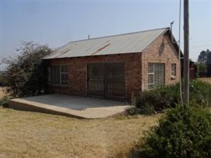 1 Bed Garden Cottage in Mnandi AH