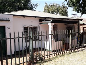 2 Bed House in Westdene