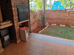 2 Bed Apartment in Pretoria North