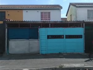 3 Bedroom Duplex in Elsies River