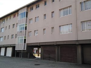 3 Bed Apartment in Algoa Park
