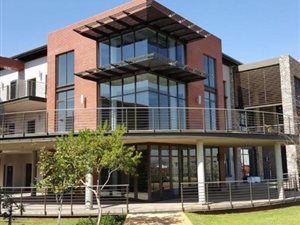 302 m² Commercial space in Greenstone Hill