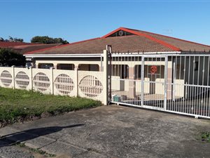 3 Bed House in Park Rynie