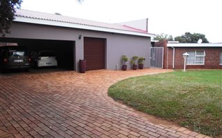 3 Bedroom House in Erasmusrand