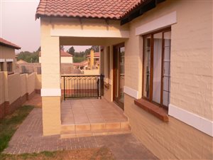 3 Bed Cluster in Bloubosrand