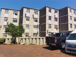 4 Bed Townhouse in Montclair