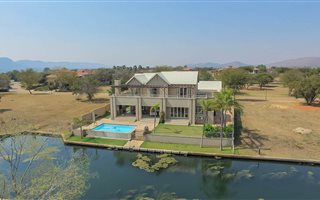 5 Bedroom House in The Islands Estate