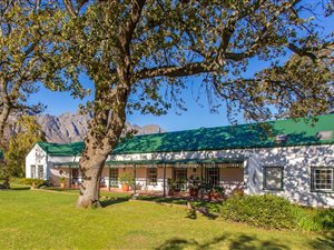 22.4 ha Farm in Franschhoek