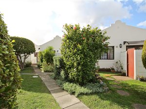 2 Bed Cluster in Wynberg
