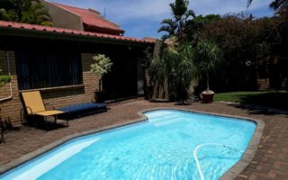 5 Bedroom House in Scottburgh South
