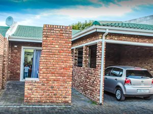 2 Bed Townhouse in George South
