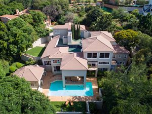 6 Bed House in Waterkloof