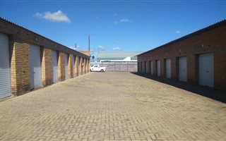 3500 m² Industrial space in Ladanna