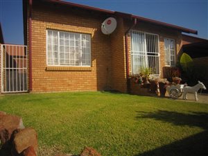 2 Bed Townhouse in The Reeds