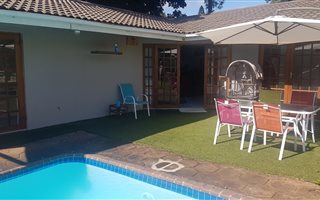 2 Bedroom Garden Cottage in Hillcrest Central