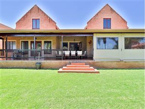 4 Bed House in Blue Gill