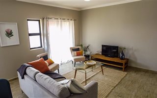 3 Bedroom Townhouse in Doornpoort and surrounds
