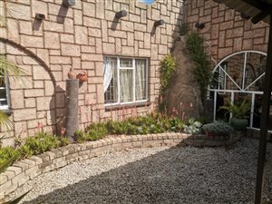 8.5 ha Farm in Tweefontein