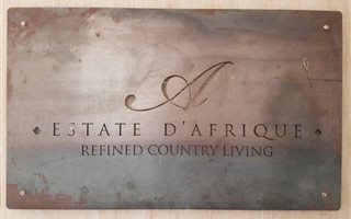 1075 m² Land available in Port D Afrique