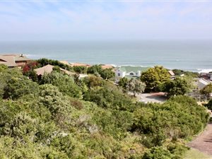 920 m² Land available in Brenton on Sea