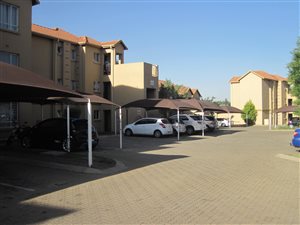 3 Bed Townhouse in Pomona