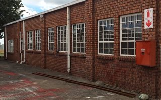 Commercial space in Evander