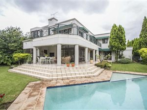 4 Bed House in Dainfern Golf Estate
