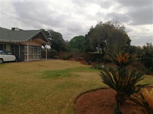 3 Bed House in Rowhill