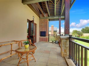 2 Bed House in Waterfall Hills Mature Lifestyle Estate