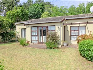 3 Bedroom Townhouse in Helena Heights