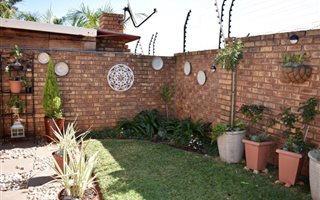 2 Bedroom Townhouse in Highveld