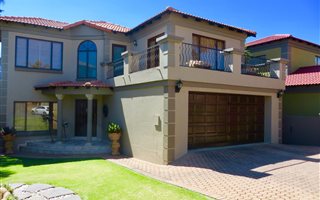 3 Bedroom House in Willowbrook