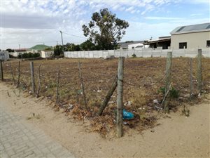 715 m² Land available in Bredasdorp