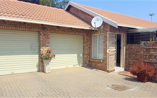 3 Bedroom Townhouse in Dorandia