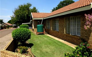 3 Bedroom Townhouse in Modimole (Nylstroom)