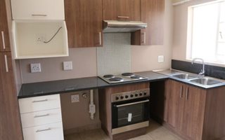 2 Bedroom Apartment in Lyttelton Manor