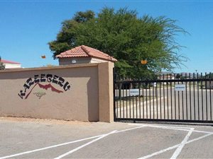 389 m² Land available in Heatherview
