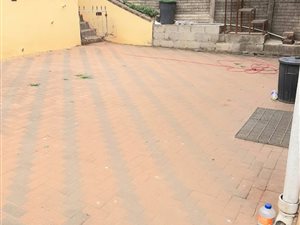 3 Bed House in Newlands East