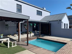 4 Bed House in Milnerton Ridge