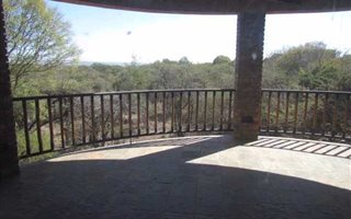 4 Bedroom House in Kameeldrift