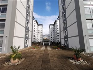 1 Bed Apartment in Claremont Upper