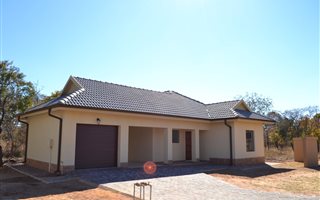 2 Bedroom House in Koro Creek Golf Estate