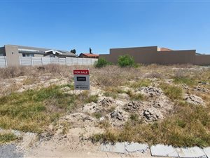 527 m² Land available in Rustdal