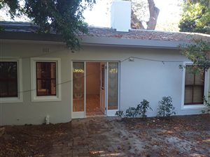 2 Bed House in Constantia